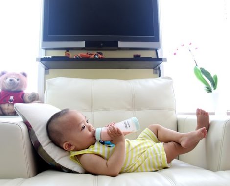 drinking-milk-g54cac92a5_640